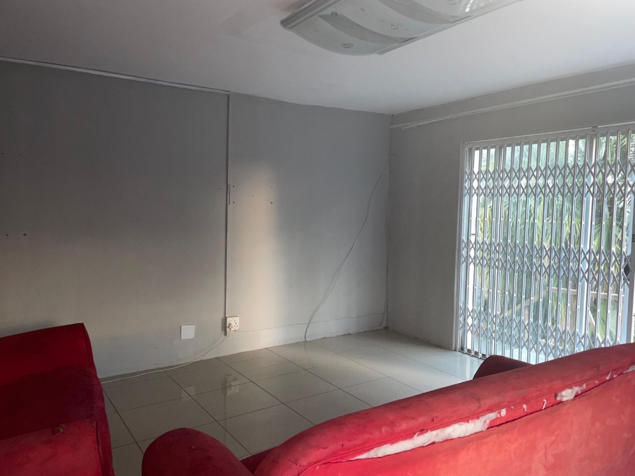 5 Bedroom Property for Sale in Amalinda Eastern Cape